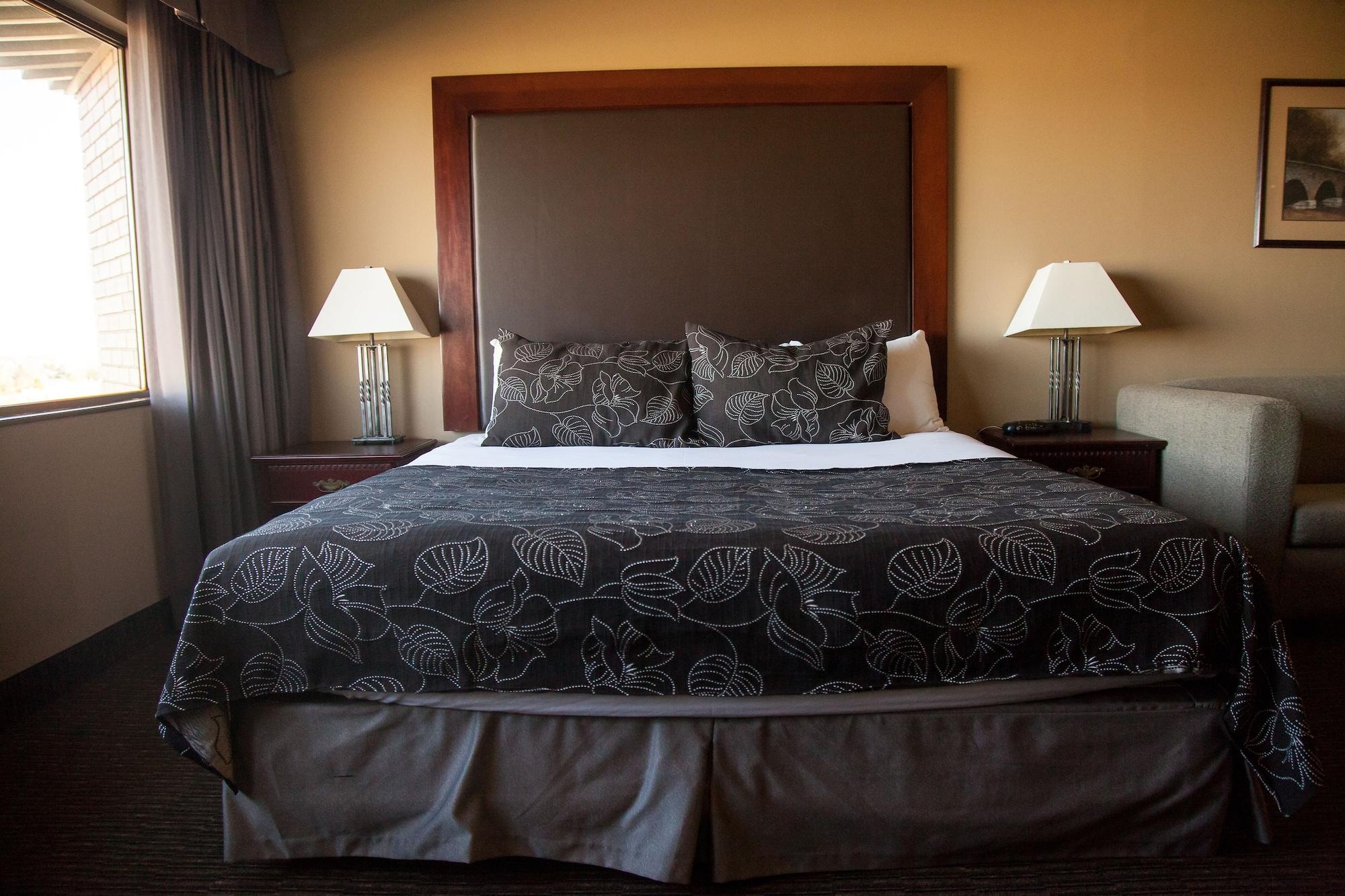Medicine Hat Lodge, Trademark Collection By Wyndham Exteriör bild