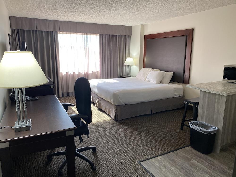 Medicine Hat Lodge, Trademark Collection By Wyndham Exteriör bild