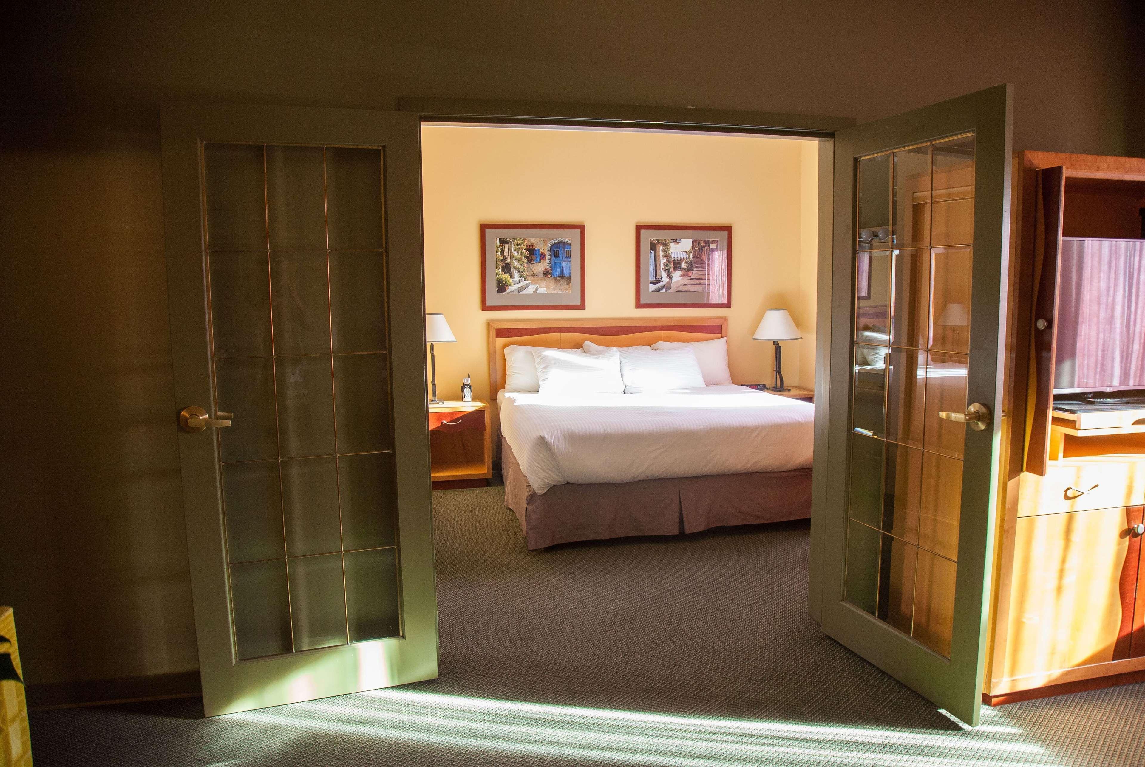 Medicine Hat Lodge, Trademark Collection By Wyndham Exteriör bild